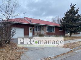 featured image of 900 Spratt Ave