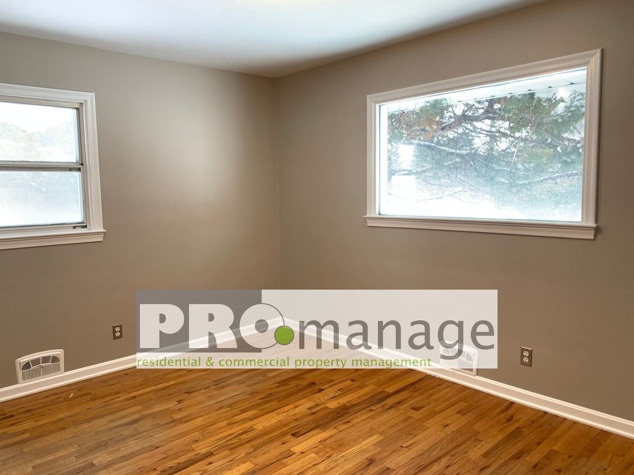 900 Spratt Ave - Photo 7 of 15