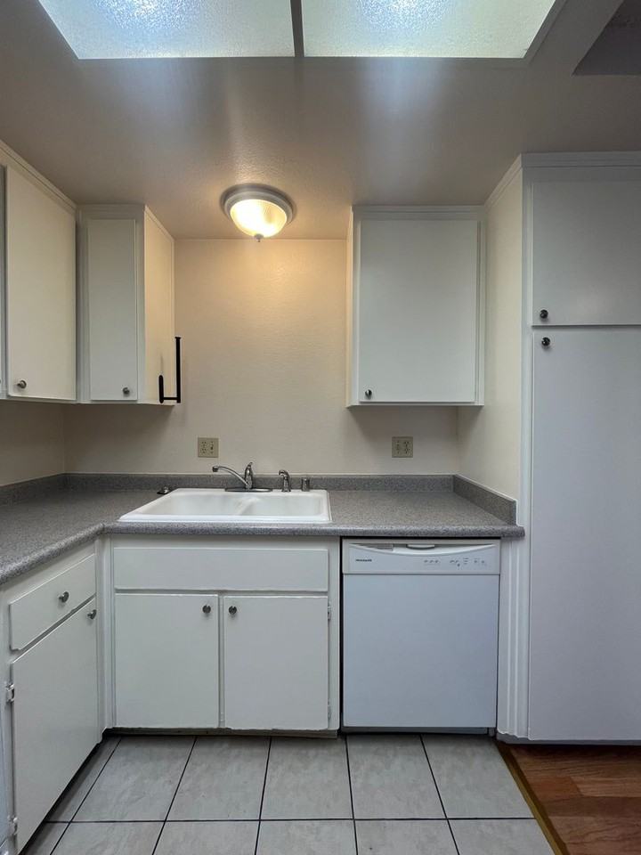 6164 Country Club Dr - Photo 6 of 24