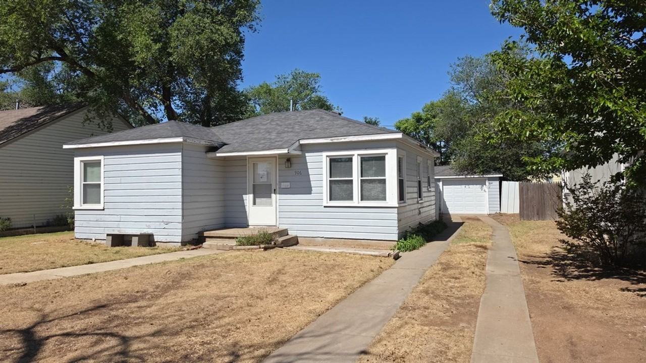 906 S Austin St - Photo 2 of 11