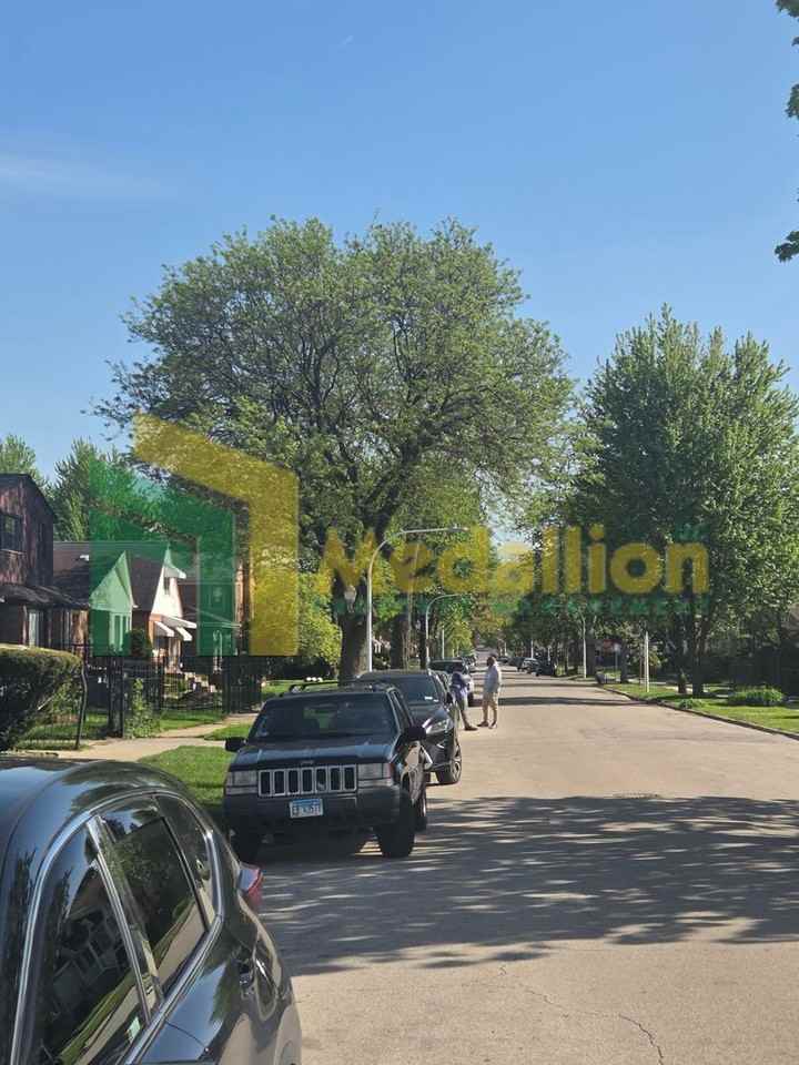 8725 S Constance Ave - Photo 2 of 25