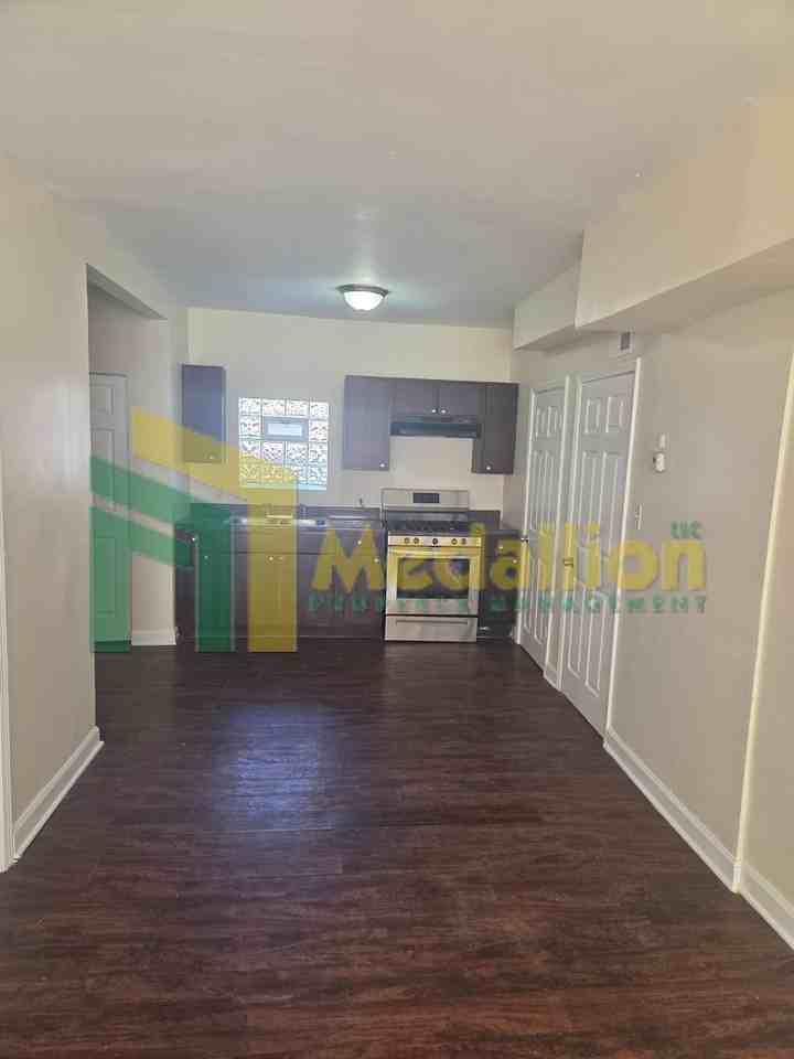 8725 S Constance Ave - Photo 7 of 25
