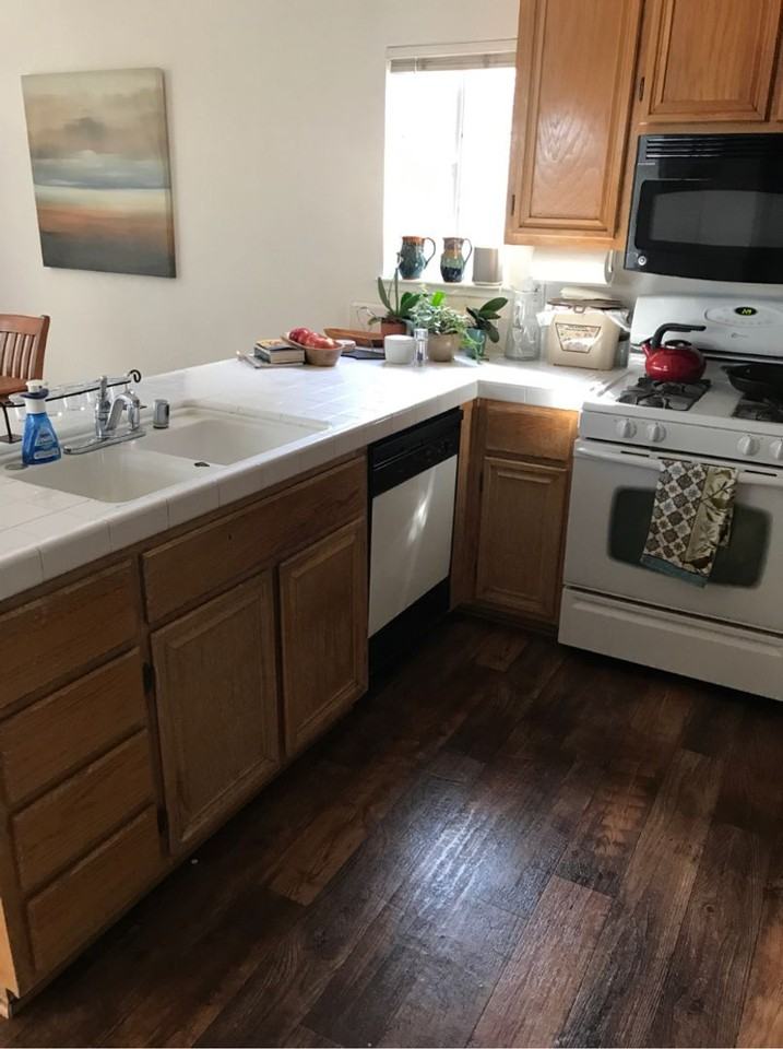1291 Farragut Cir - Photo 5 of 8