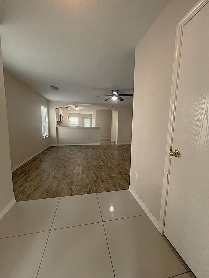 2019 Pine Croft Dr - Photo 2 of 29