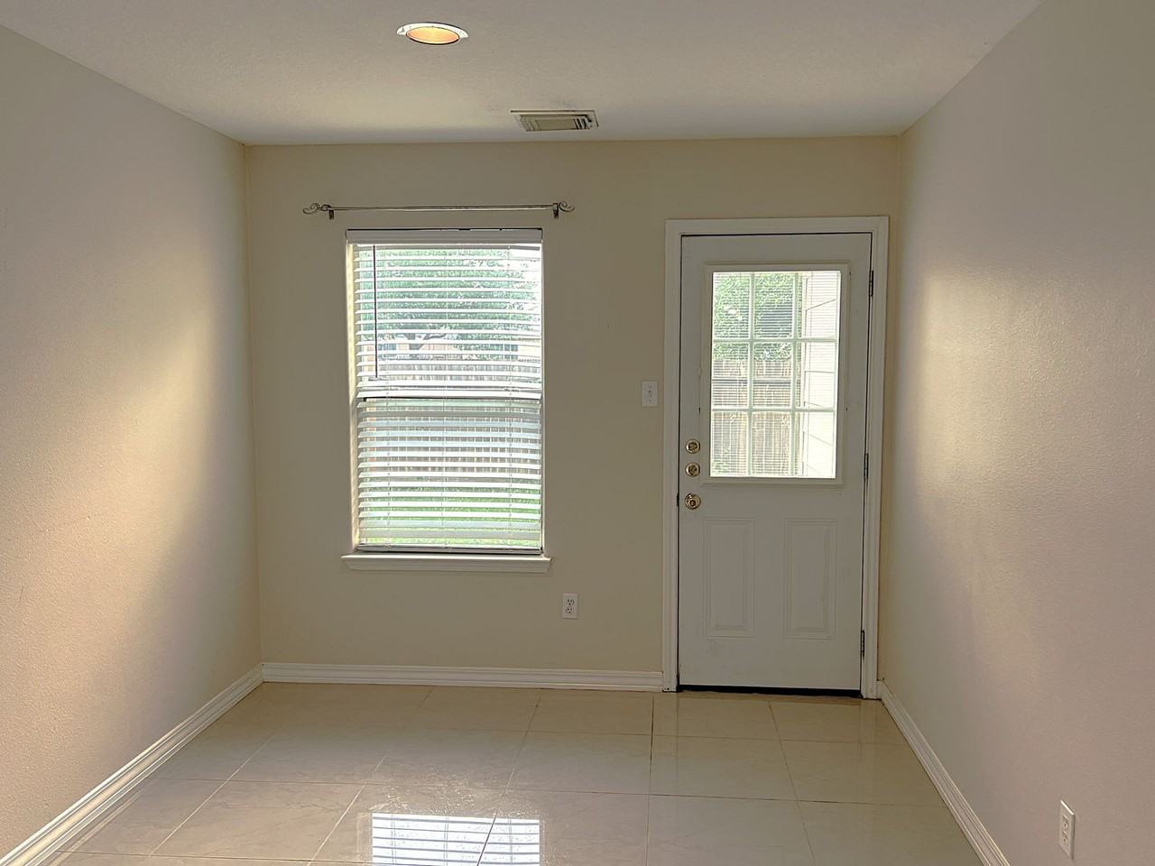 2019 Pine Croft Dr - Photo 7 of 29