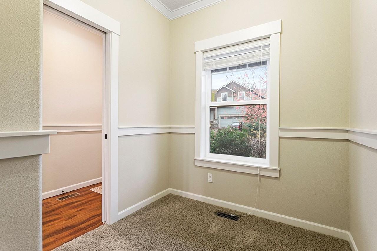 18807 Nutmeg Ln - Photo 4 of 26