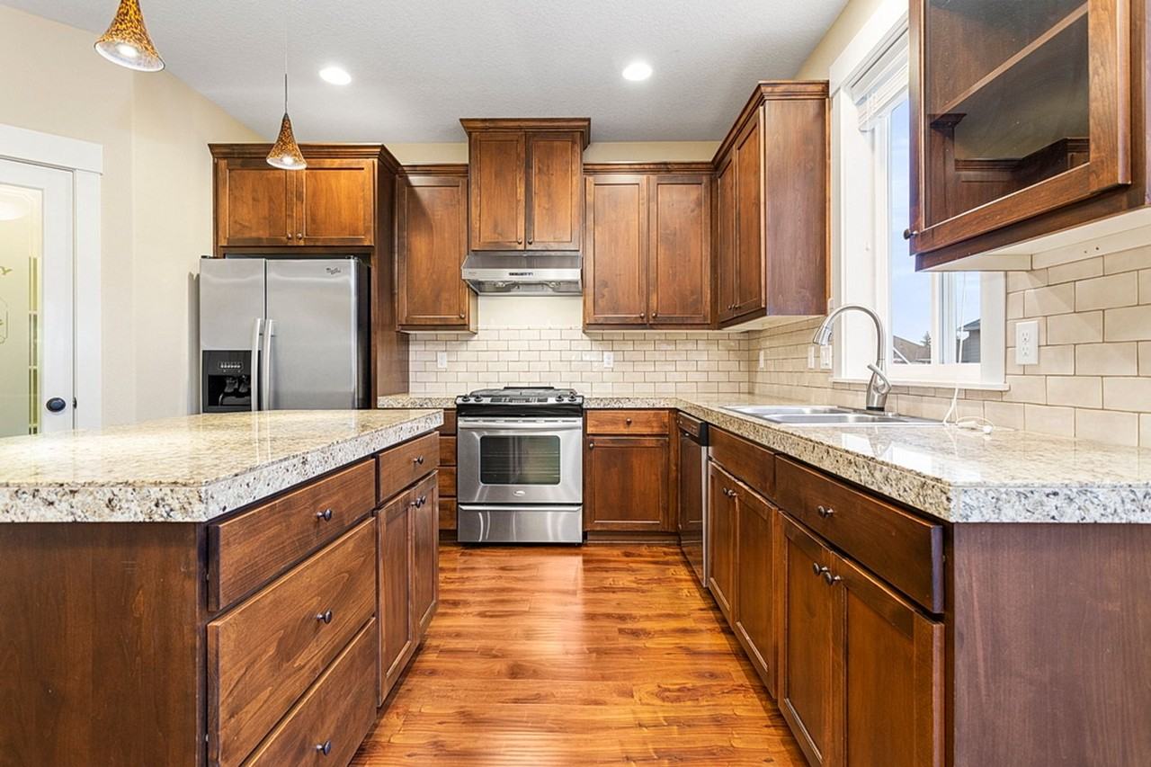 18807 Nutmeg Ln - Photo 6 of 26