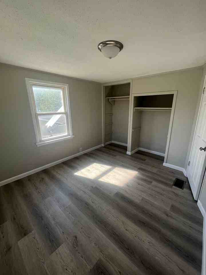 1240 S 74th East Ave - Photo 5 of 10