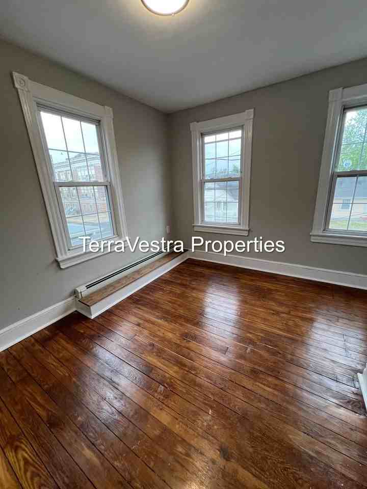 805 Archer St - Photo 6 of 22