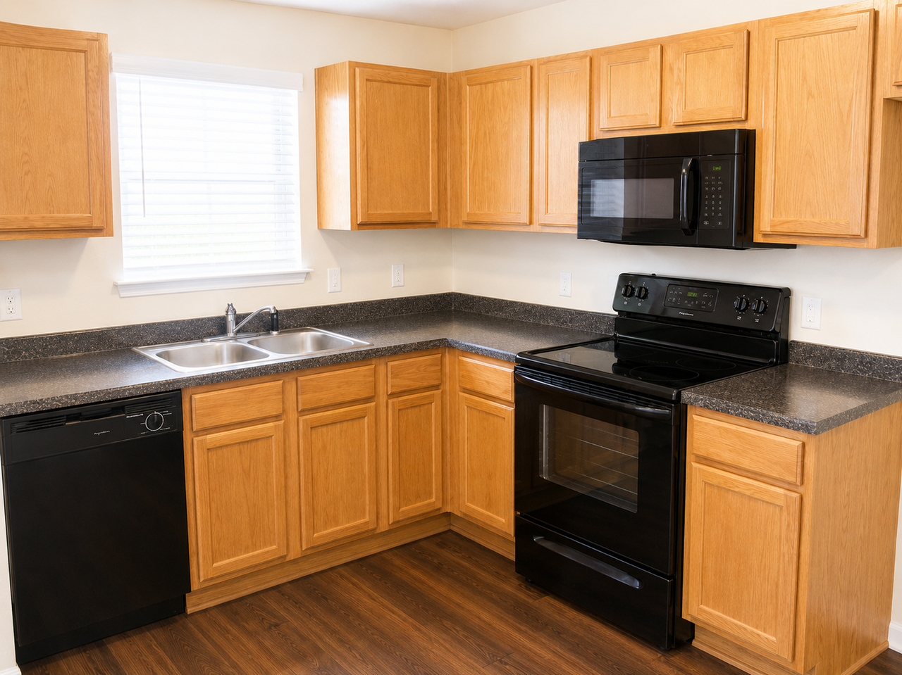 24 Miller Park Cir - Photo 7 of 16
