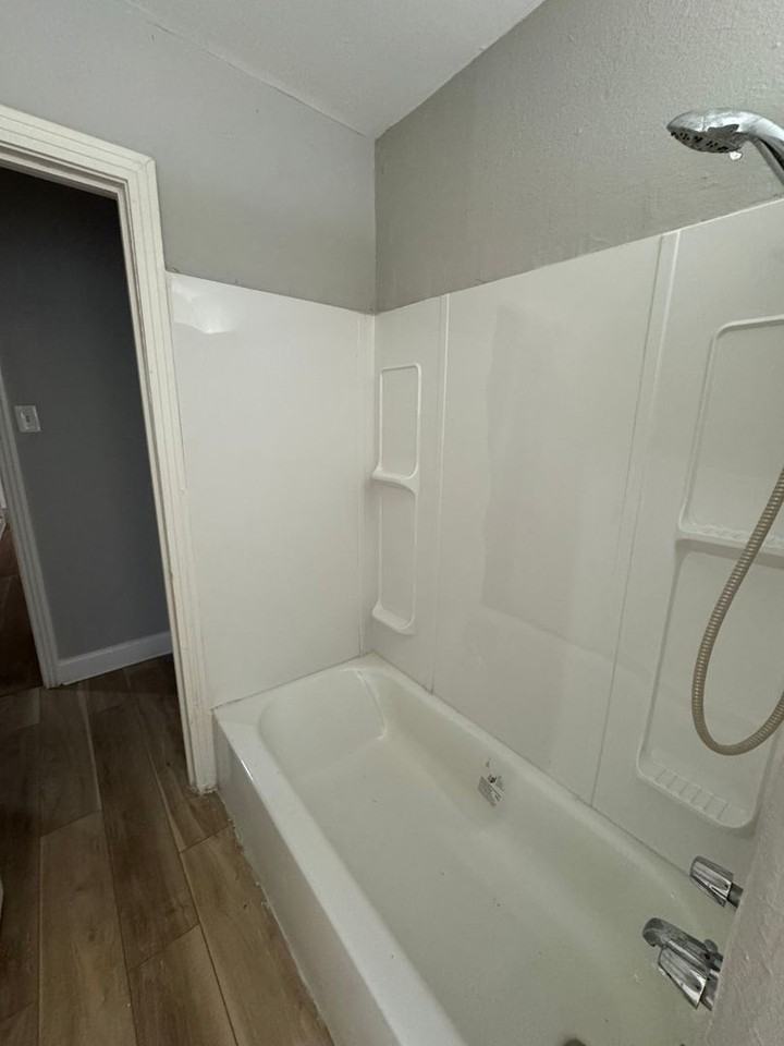 1309 Sunset St - Photo 5 of 7