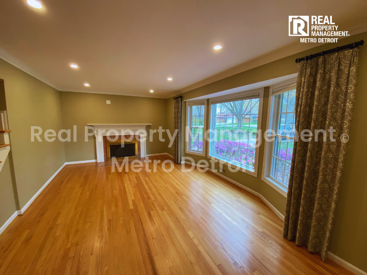961 Nampa Ct - Photo 2 of 19