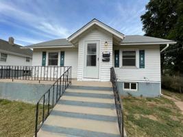 featured image of 919 23rd St