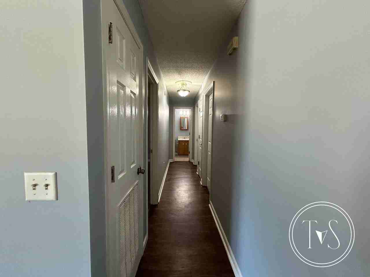 1012 Farr Ct - Photo 7 of 27