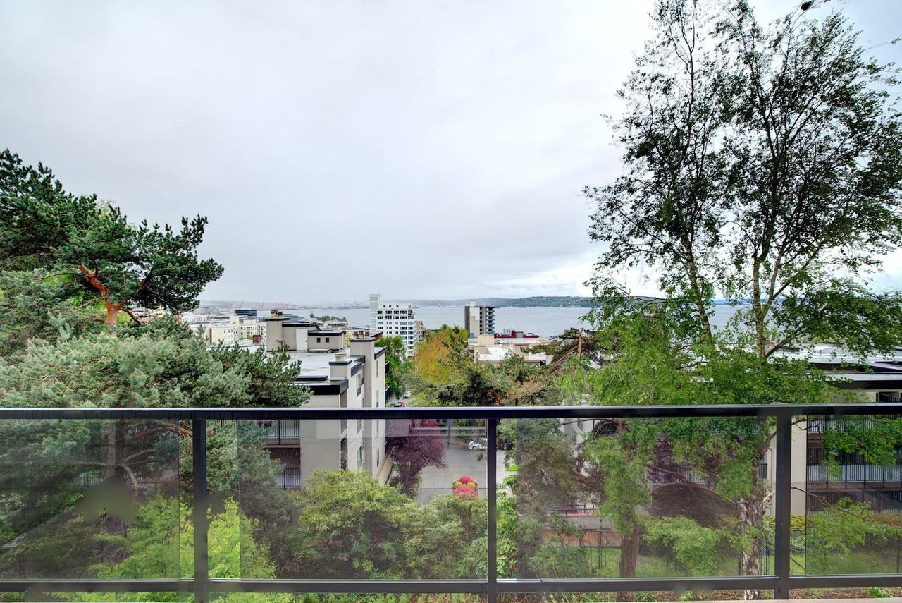 505 W Olympic Pl #B - Photo 4 of 27