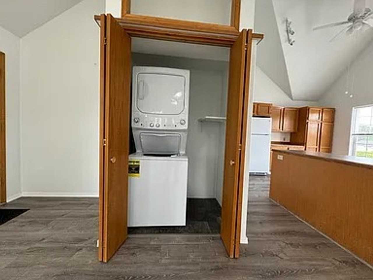 1701 Pacific Ave N - Photo 6 of 10