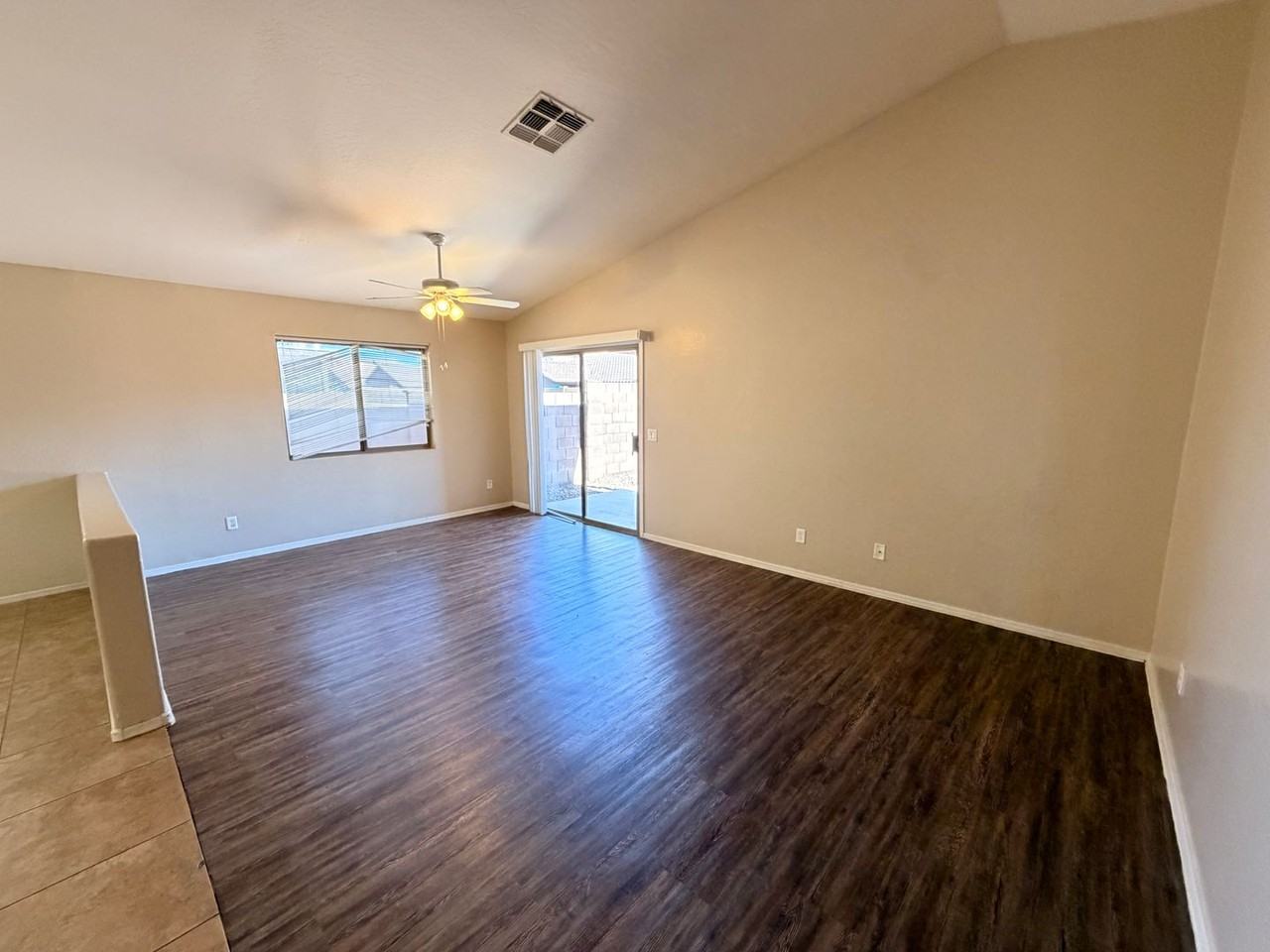 10545 W Alvarado Rd - Photo 6 of 21