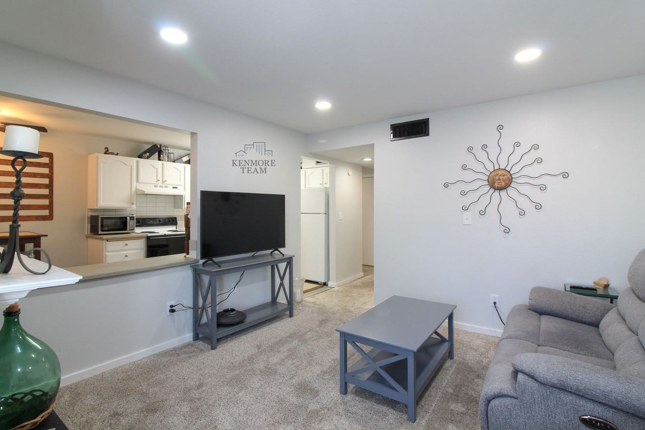 303 Gage Blvd - Photo 6 of 11