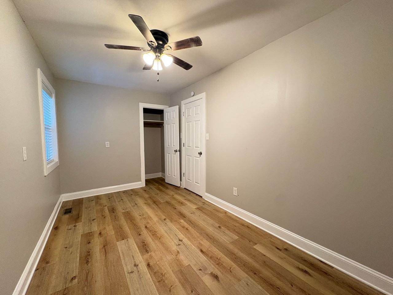 1112 Stephens St - Photo 7 of 11