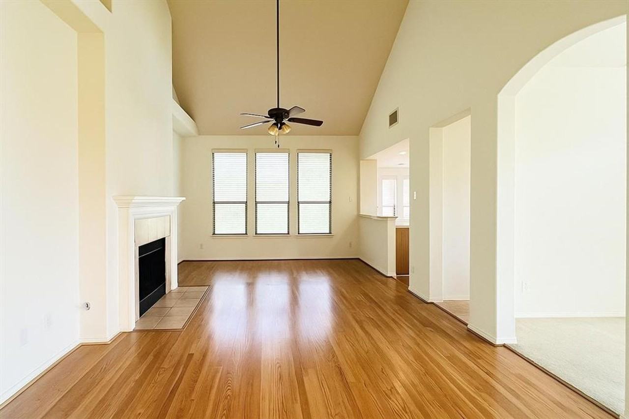 1931 Stanford Park Ct - Photo 4 of 8