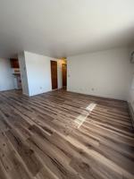 featured image of 966 E Elm Dr