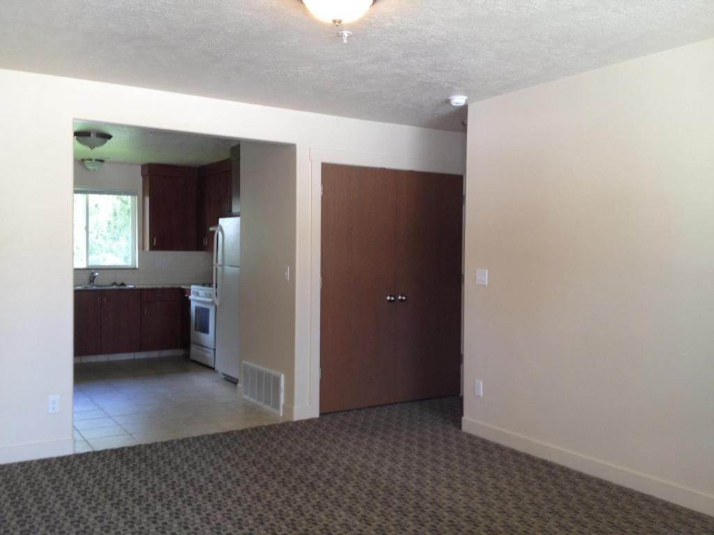392 Turley Ave - Photo 5 of 29