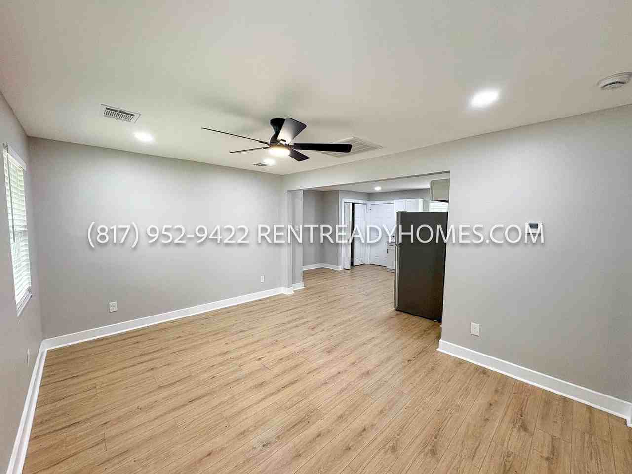 6334 Feldspar St - Photo 6 of 24
