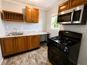 224 E Oak St - Photo 1 of 1