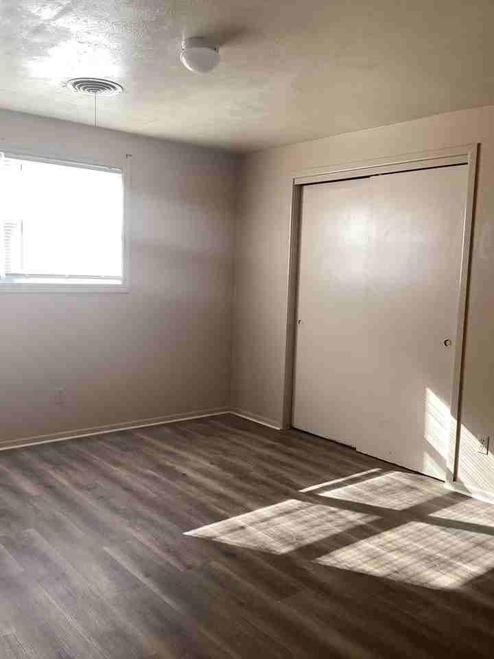 1520 S Industrial Dr - Photo 7 of 20
