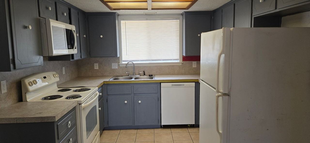 2909 Cypress Dr - Photo 7 of 24