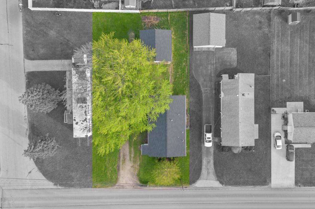 2611 W 23rd St - Photo 2 of 35