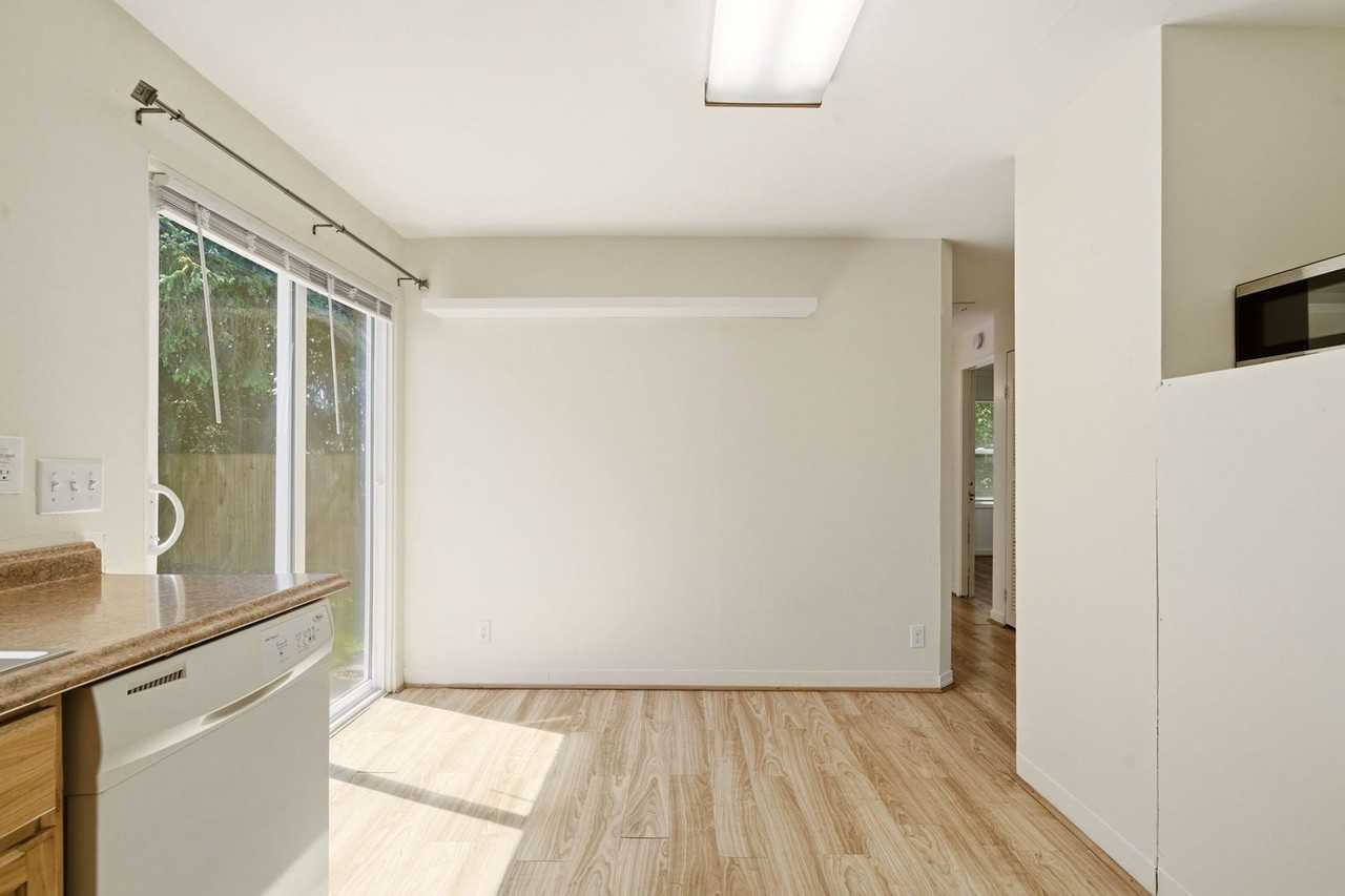 6044 Se Henderson St - Photo 6 of 30