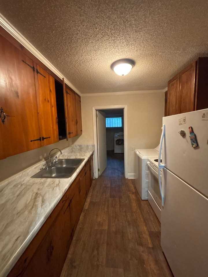 317 Beltline Blvd - Photo 3 of 7