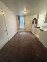 featured image of 402 W Mercury St