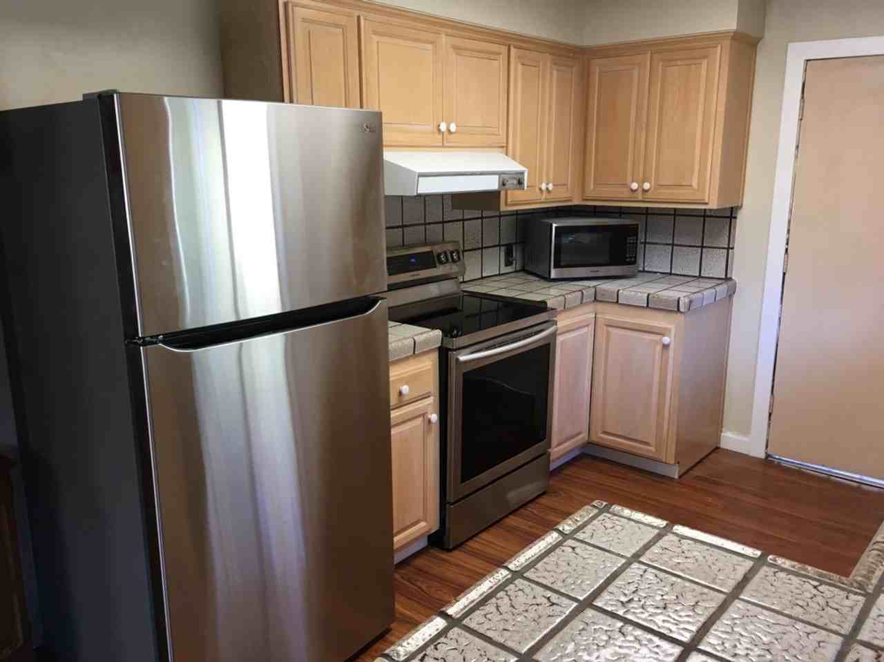 3690 Tulare St - Photo 4 of 17