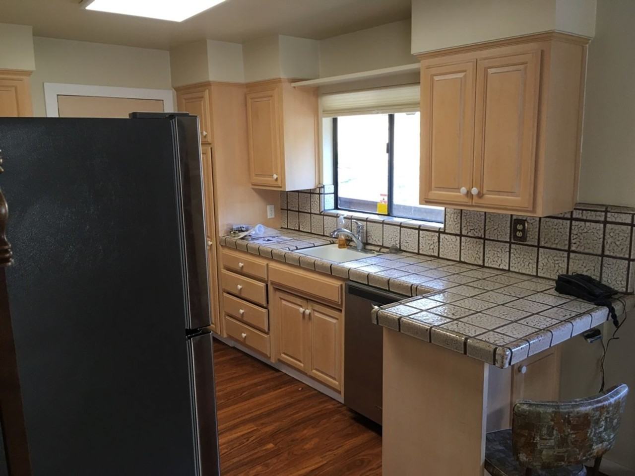 3690 Tulare St - Photo 5 of 17