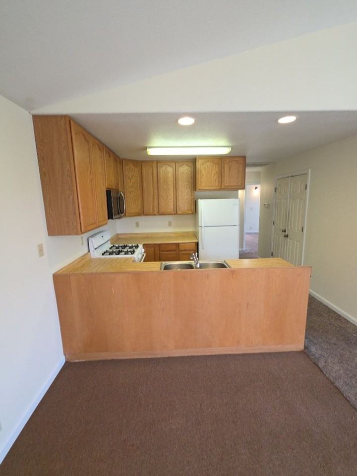 7300 7300 Pyle Rd - Photo 5 of 22