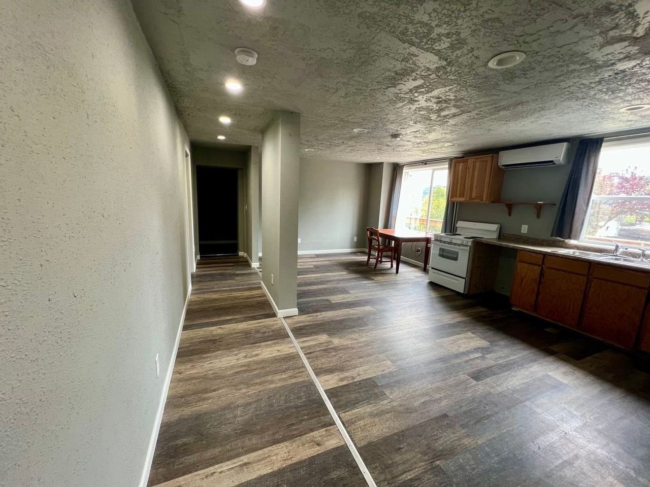212 Spruce St #C - Photo 7 of 17