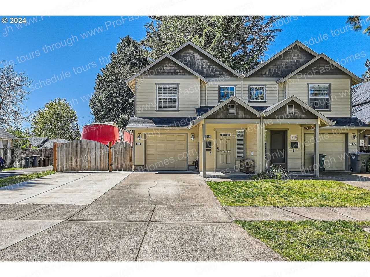 543 Ne 2nd Ave - Photo 2 of 27