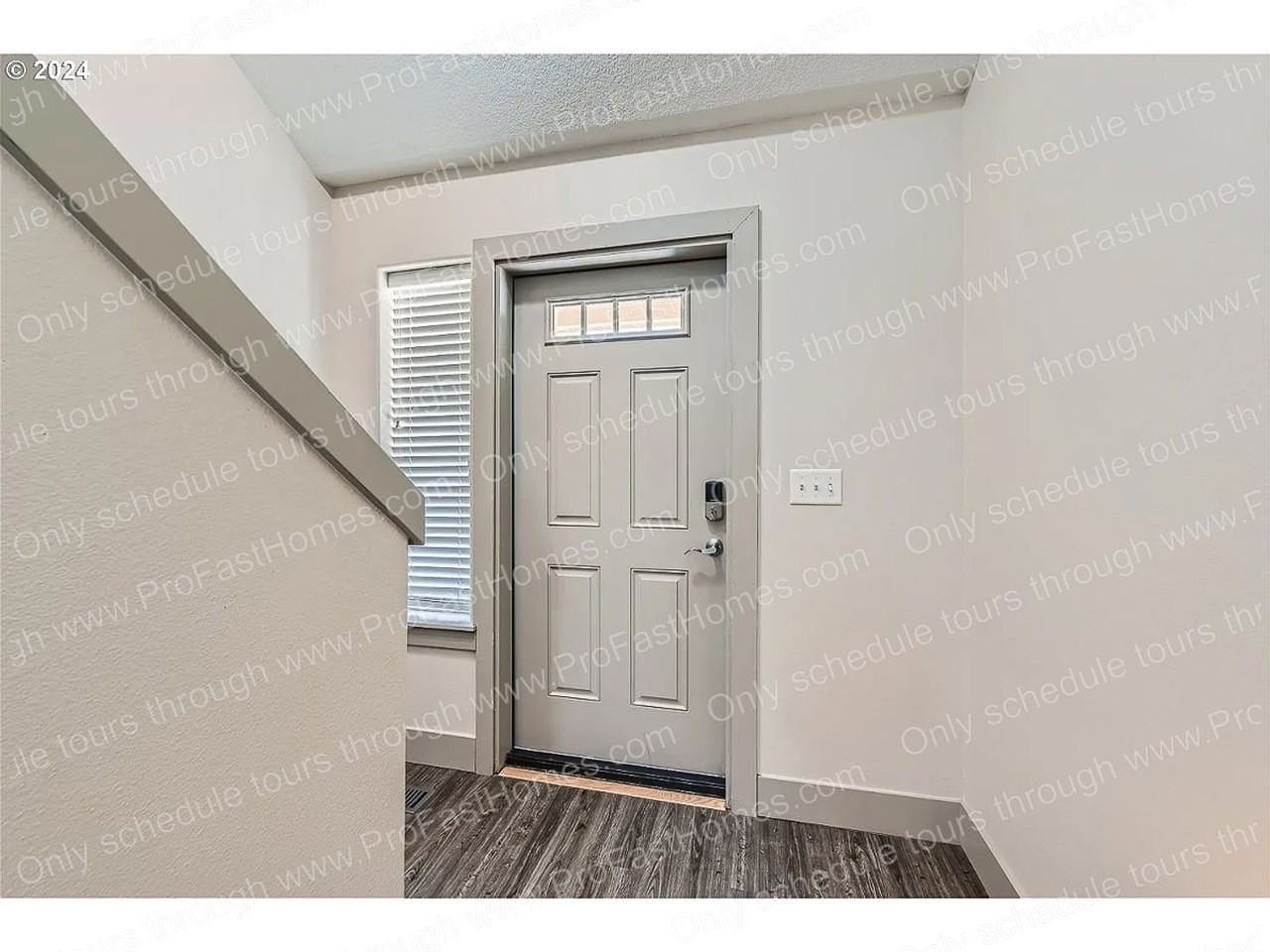543 Ne 2nd Ave - Photo 4 of 27