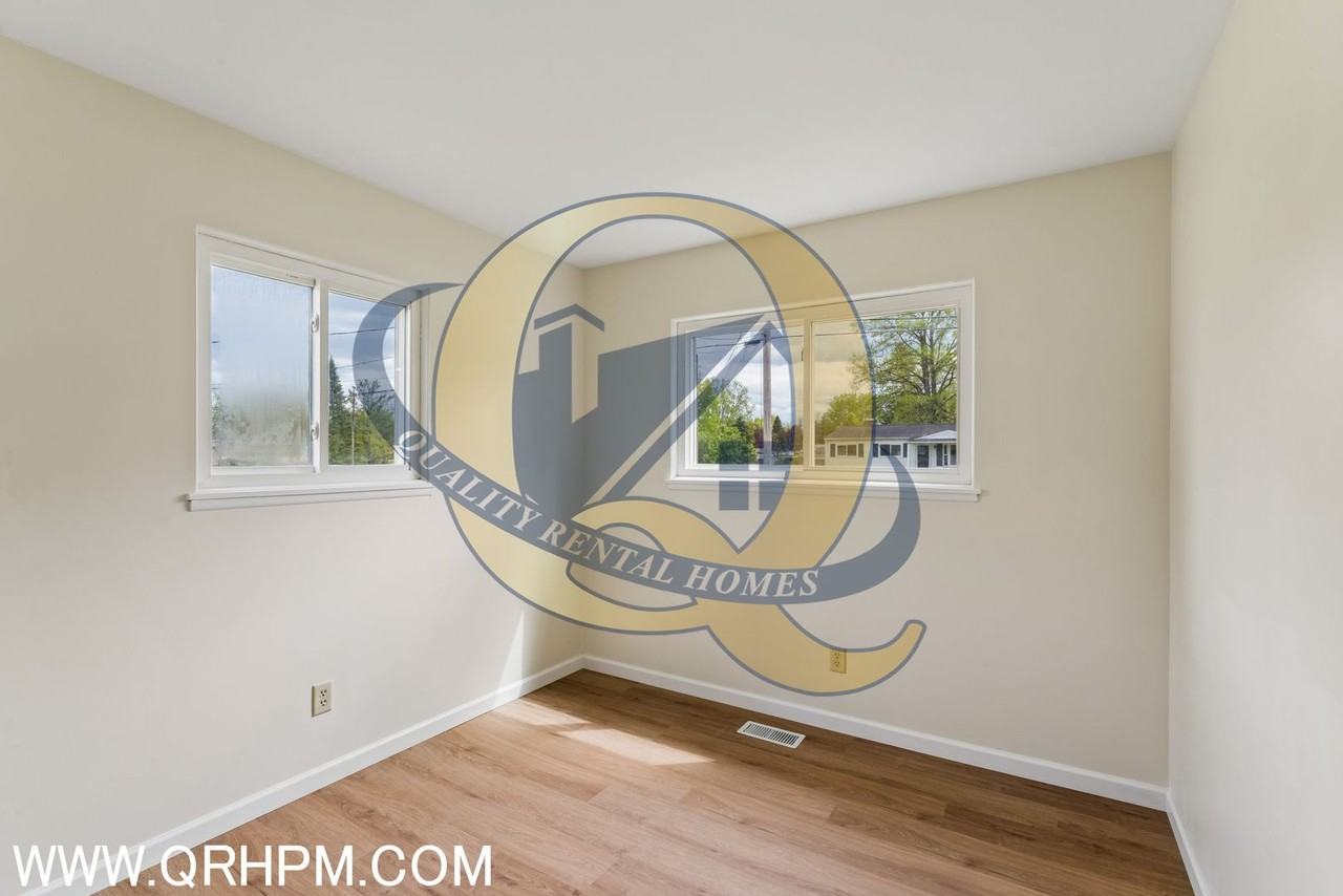 6363 Bluejay Dr - Photo 4 of 24