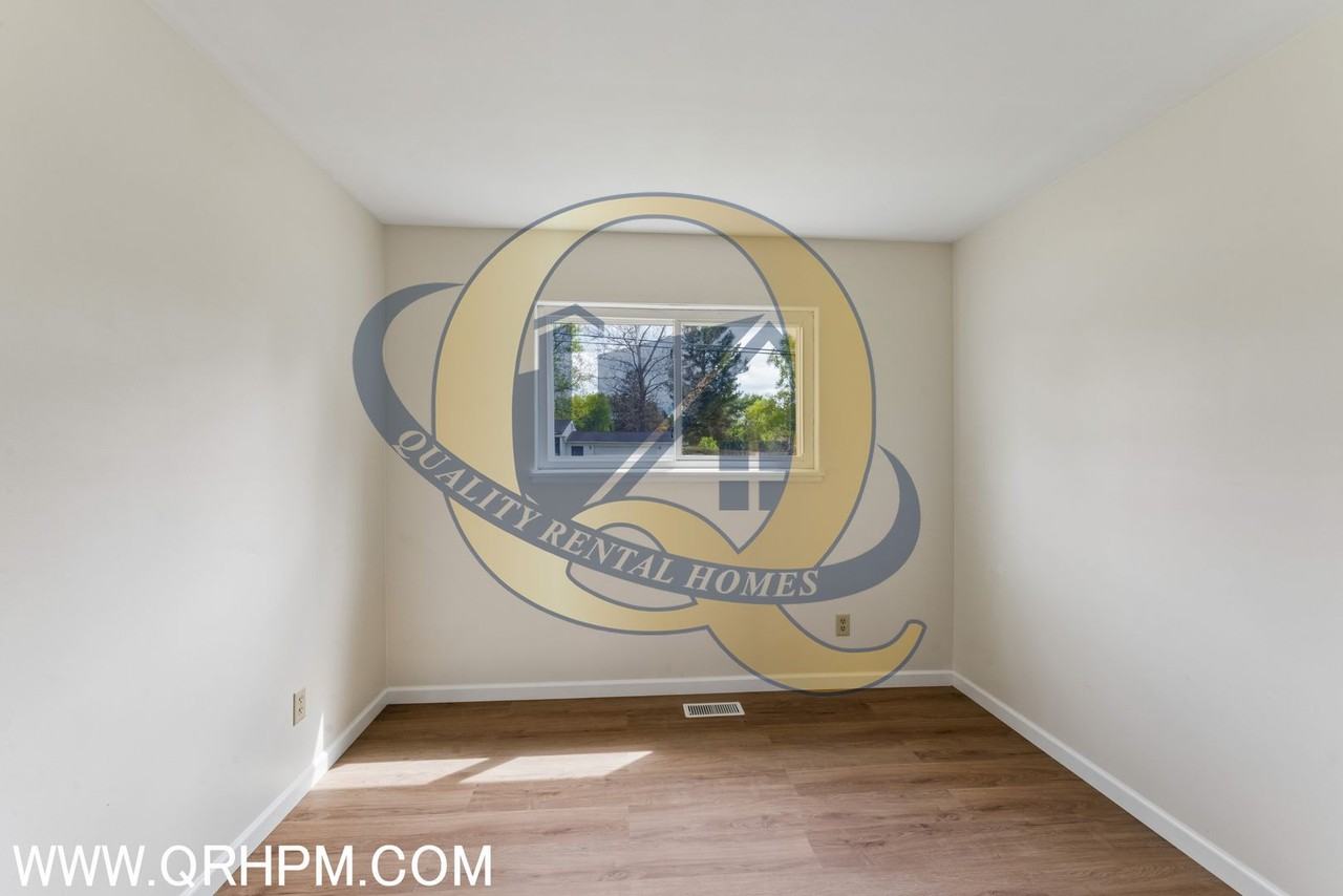 6363 Bluejay Dr - Photo 6 of 24