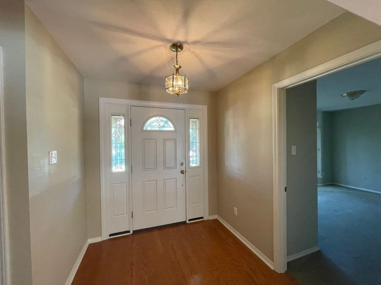 7416 Camelback Dr - Photo 3 of 16