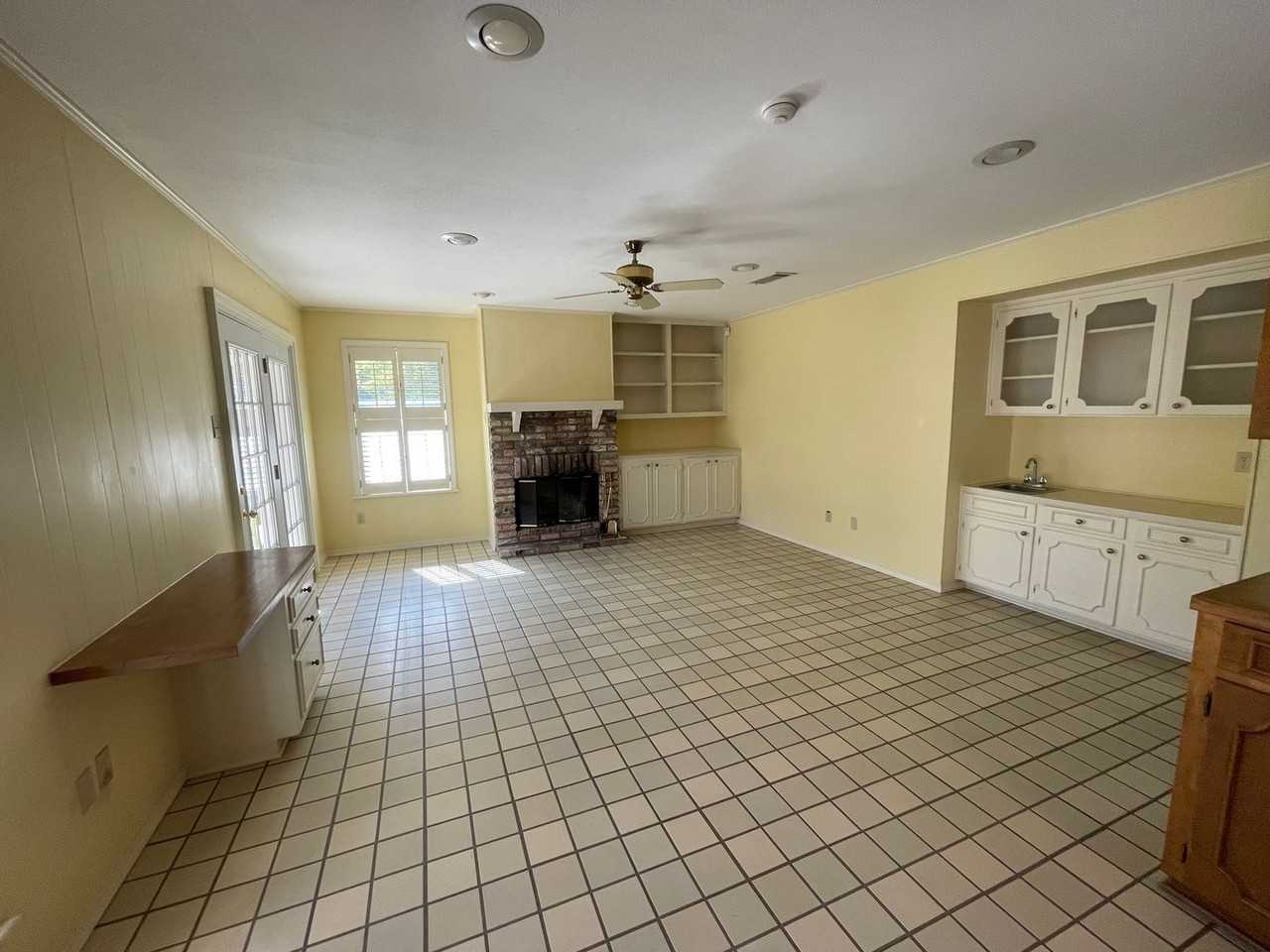 7416 Camelback Dr - Photo 7 of 16