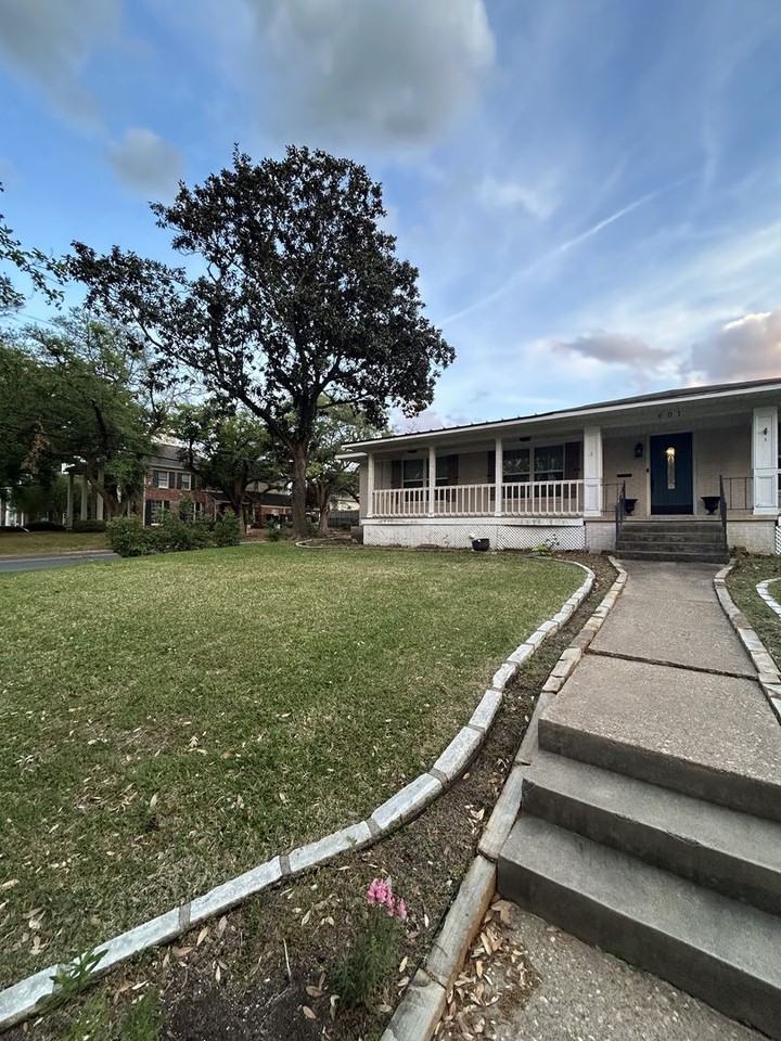 601 Linden St - Photo 5 of 40
