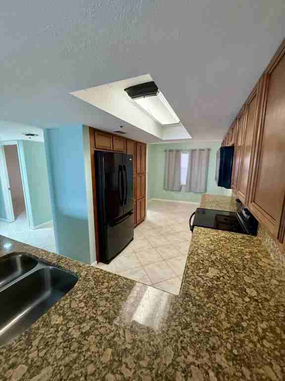4747 S Washington Ave - Photo 4 of 21