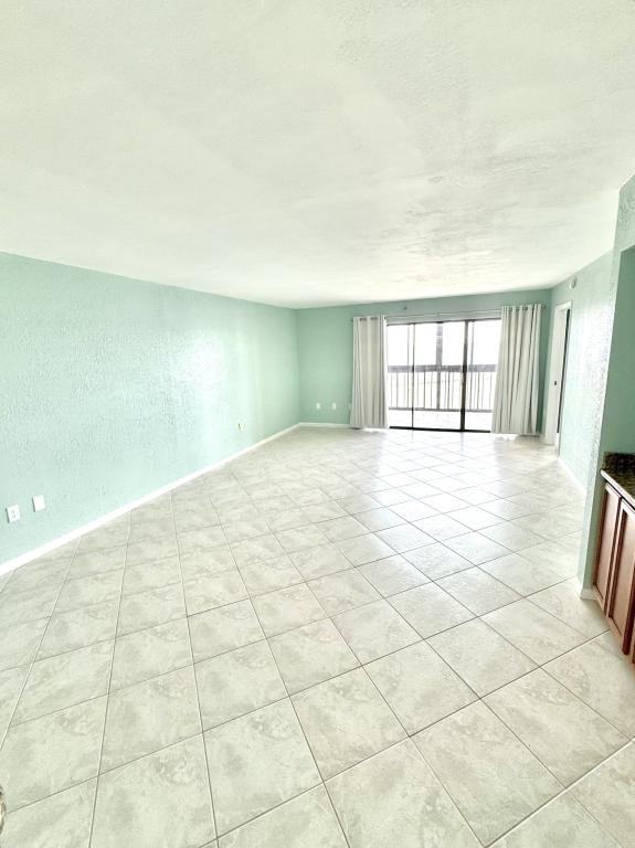 4747 S Washington Ave - Photo 6 of 21