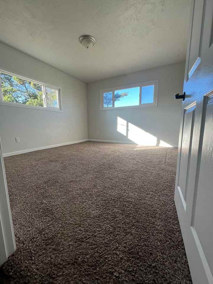 511 N Cammann St - Photo 5 of 9