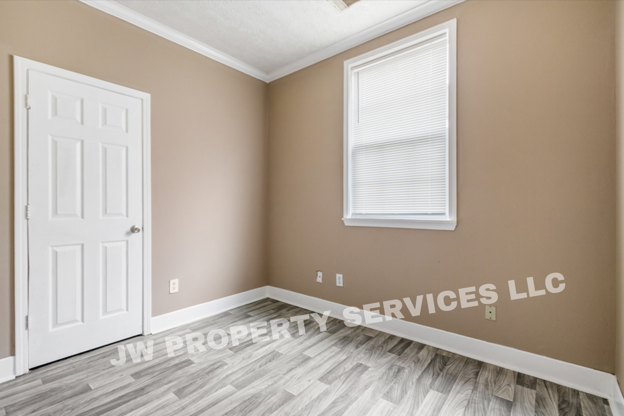1414A Sumner St - Photo 6 of 10