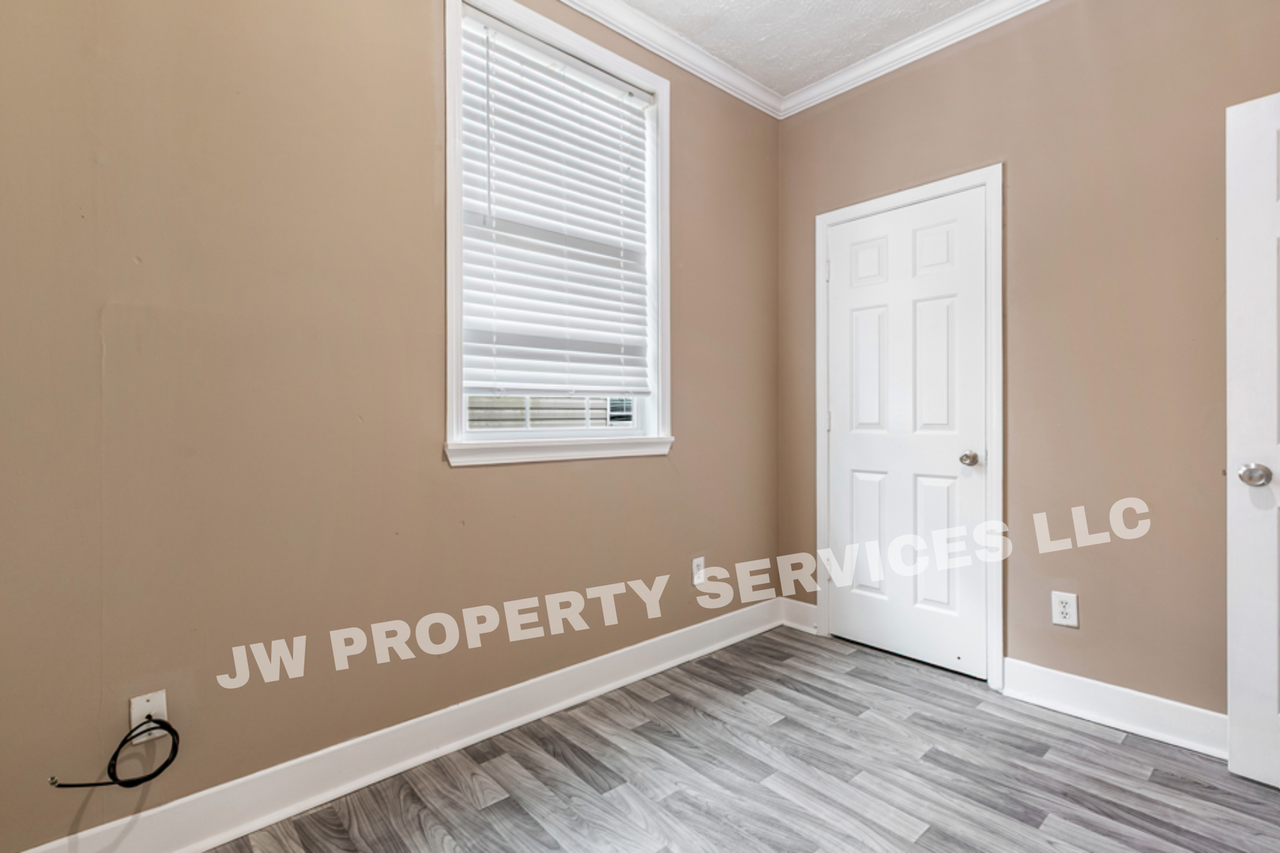1414A Sumner St - Photo 7 of 10